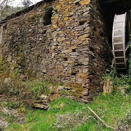 Casa Do Avô Alváro - Refugio Do Rei *