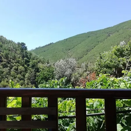 Casa Do Avo Alvaro - Refugio Do Rei Дом отдыха Casal do Rei (Seia)