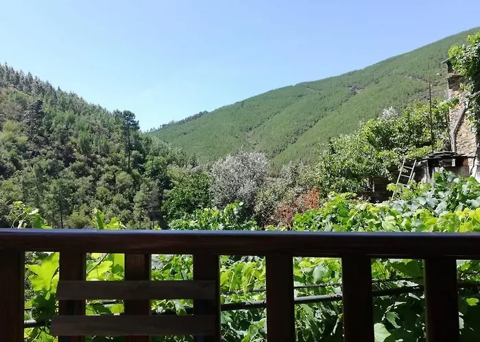 Casa Do Avô Alváro - Refugio Do Rei Hébergement de vacances Casal do Rei (Seia)